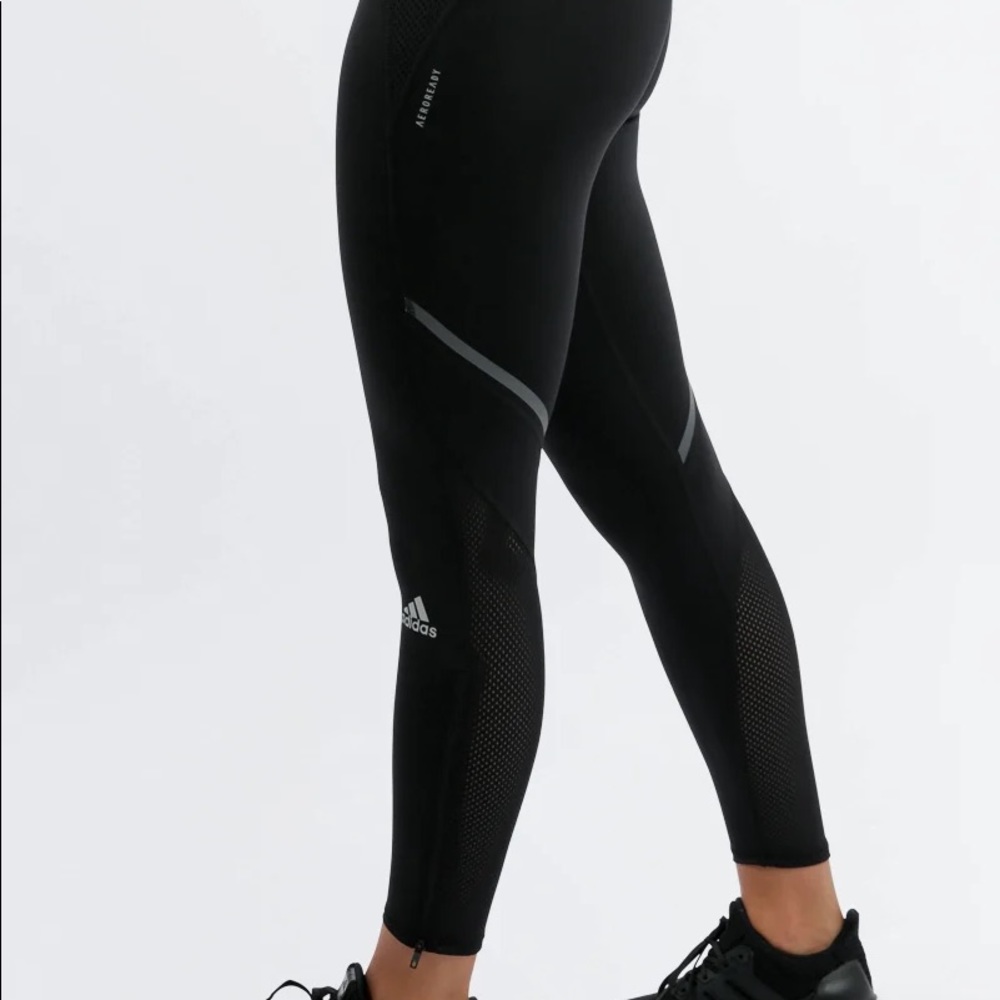 FINAL SALE✨

LAST PRICE🍒🤍 ADIDAS 🌸how we do tight - Picture 3 of 13